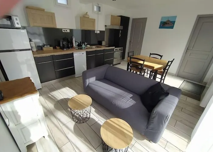 La Chaloupe De * Jullouville-les-Pins